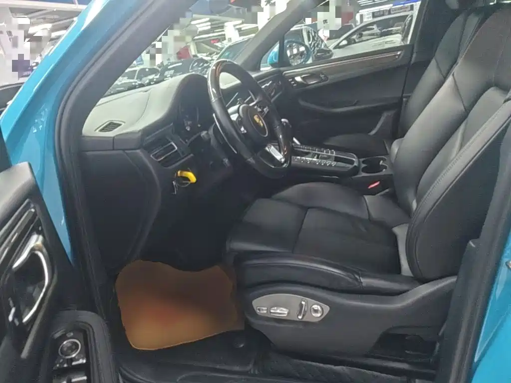 Porsche Macan — миниатюра 15