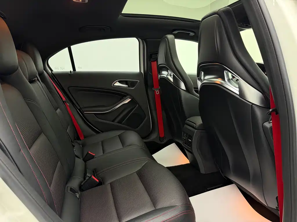 Mercedes-Benz A-Class AMG (Import) — миниатюра 12