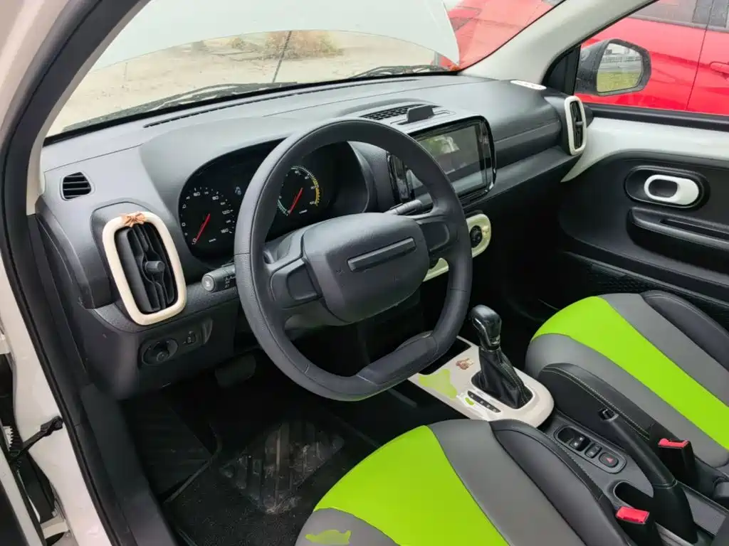 Roewe Clever — миниатюра 10