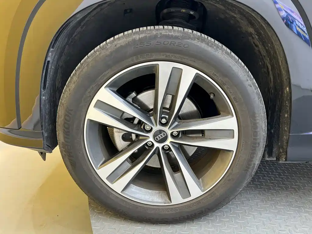 Audi Q6 — миниатюра 6
