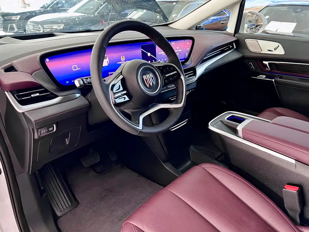 Buick Century 2025 2.0T мест