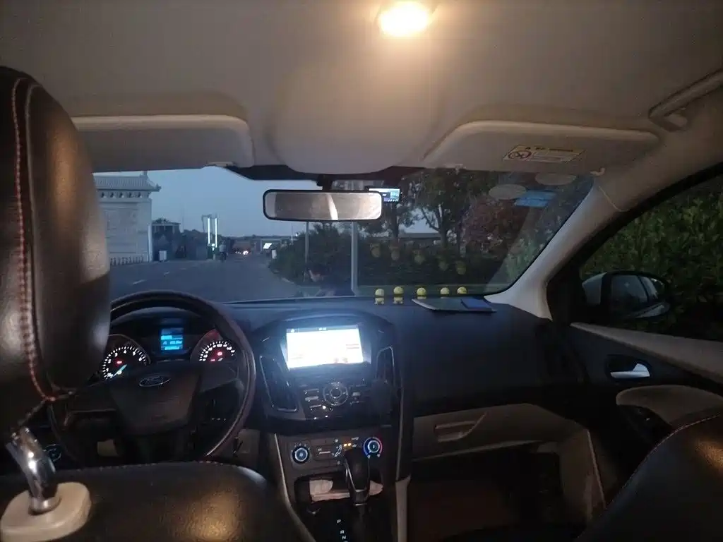 Ford Focus — миниатюра 14