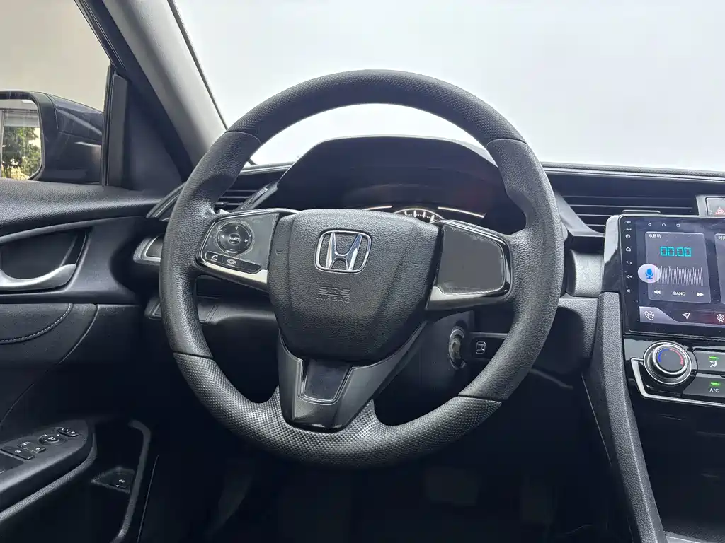 Honda Civic — миниатюра 11