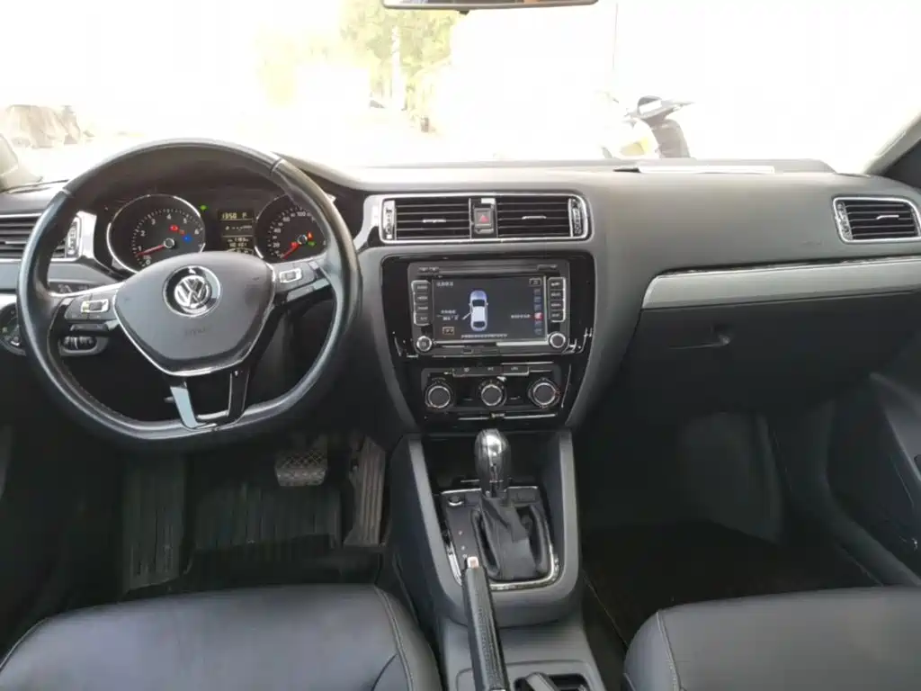 Volkswagen Sagitar — миниатюра 10