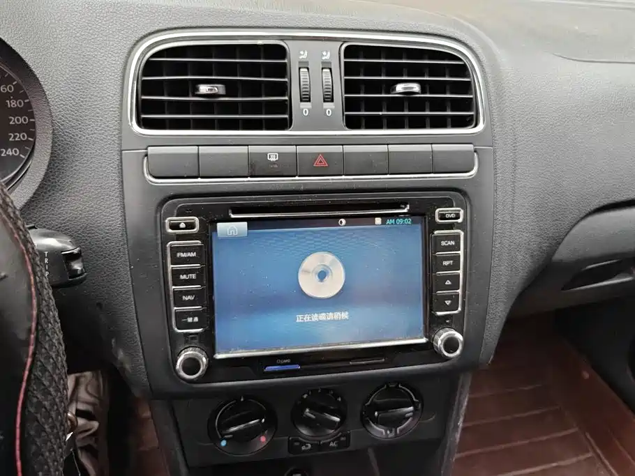 Volkswagen Polo — миниатюра 13
