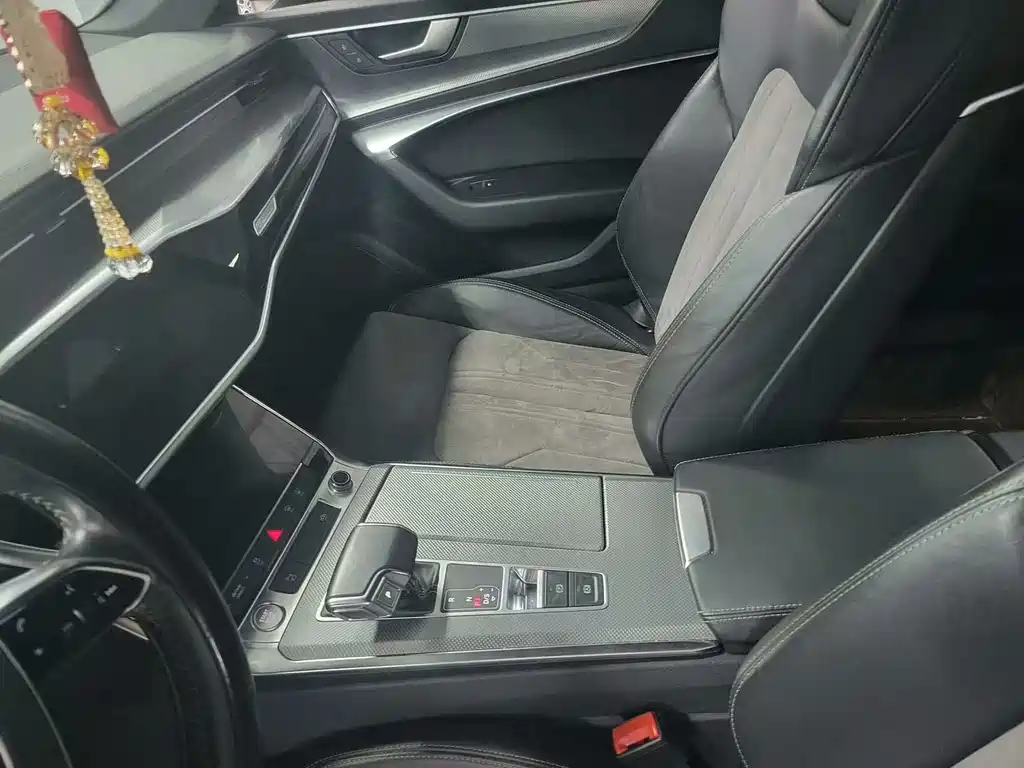 Audi A6L 2019 40 TFSI Luxury