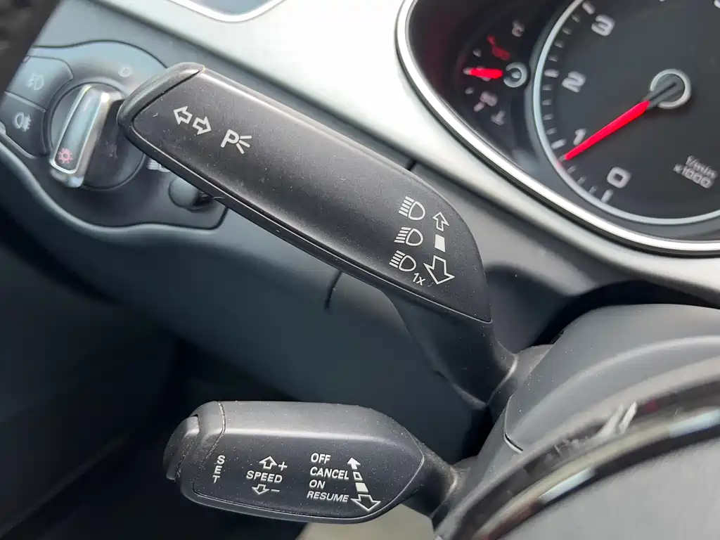 Audi A4L — миниатюра 12