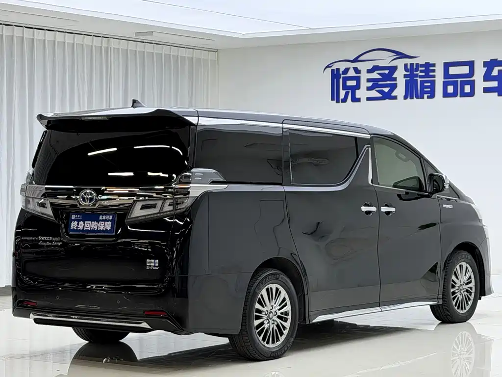 Toyota Vellfire — миниатюра 7