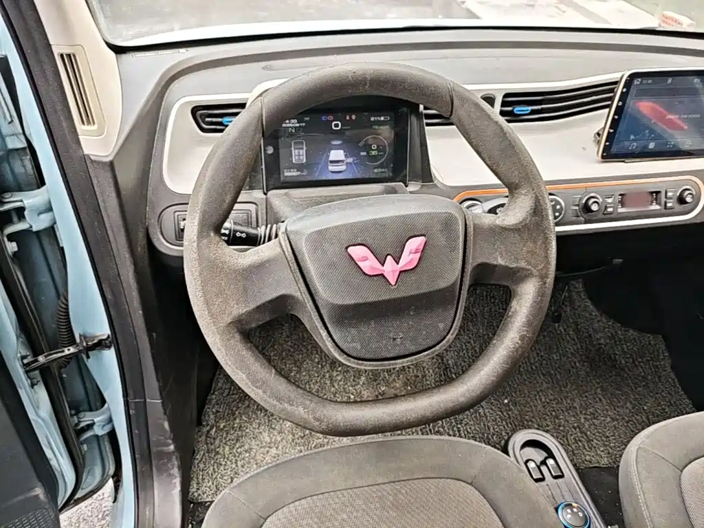 Wuling MINIEV — миниатюра 11