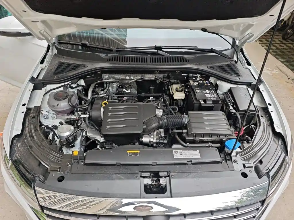 Volkswagen Lavida — миниатюра 16