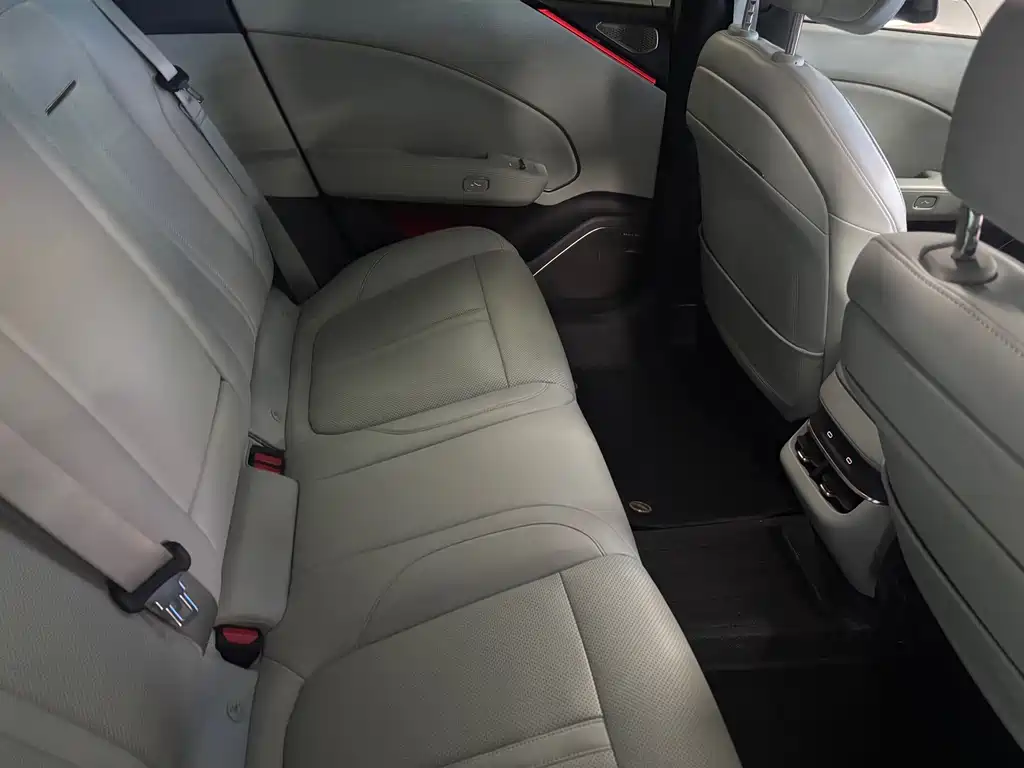 ZEEKR EXTREME KRYPTON 007