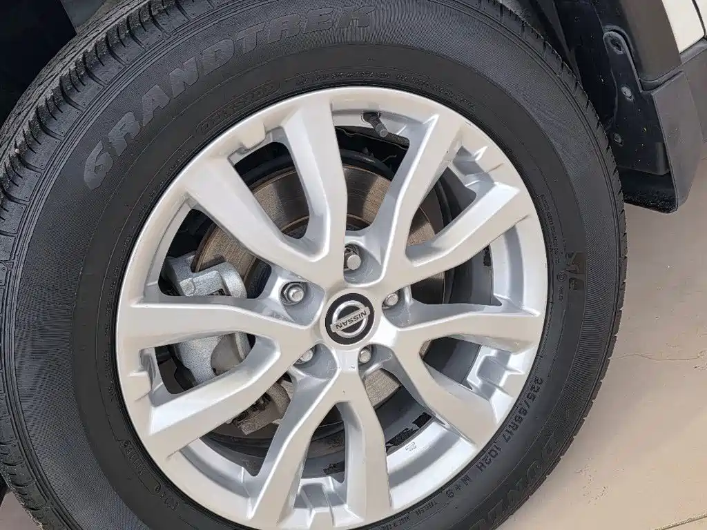 Nissan X-Trail — миниатюра 5