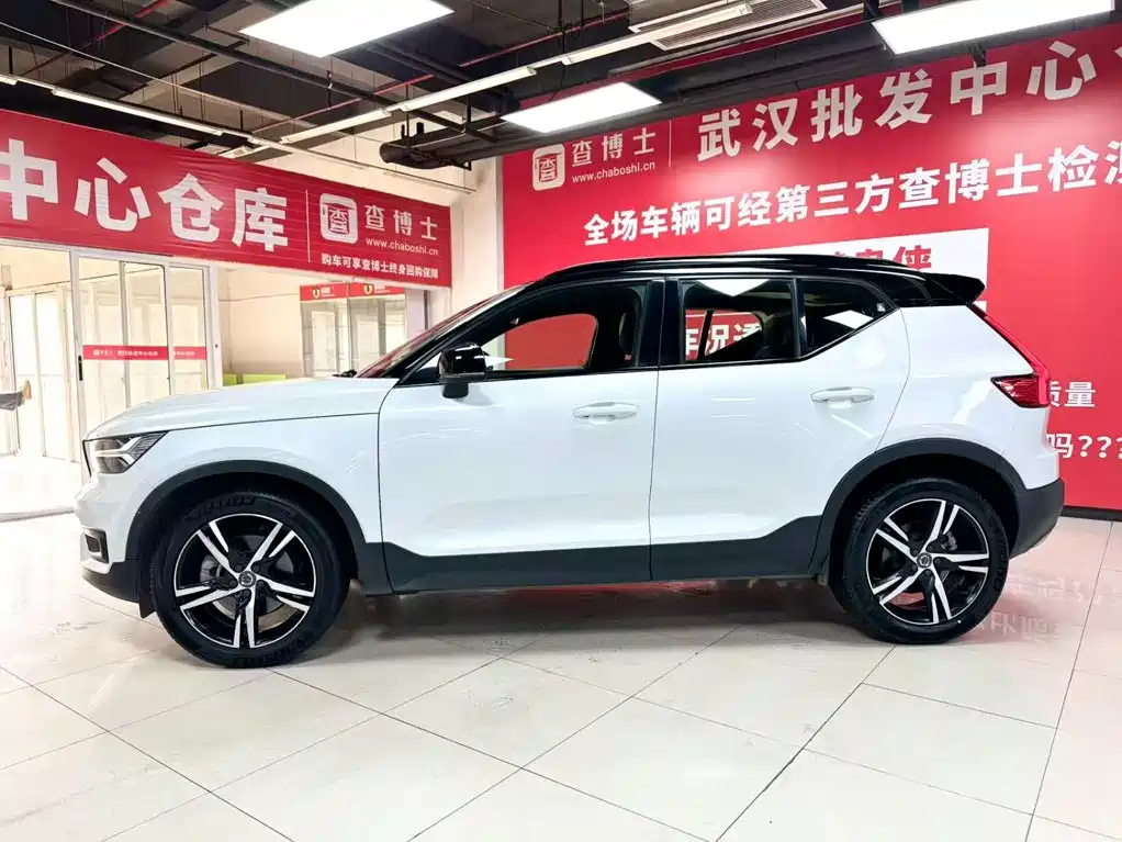 Volvo XC40 — миниатюра 4