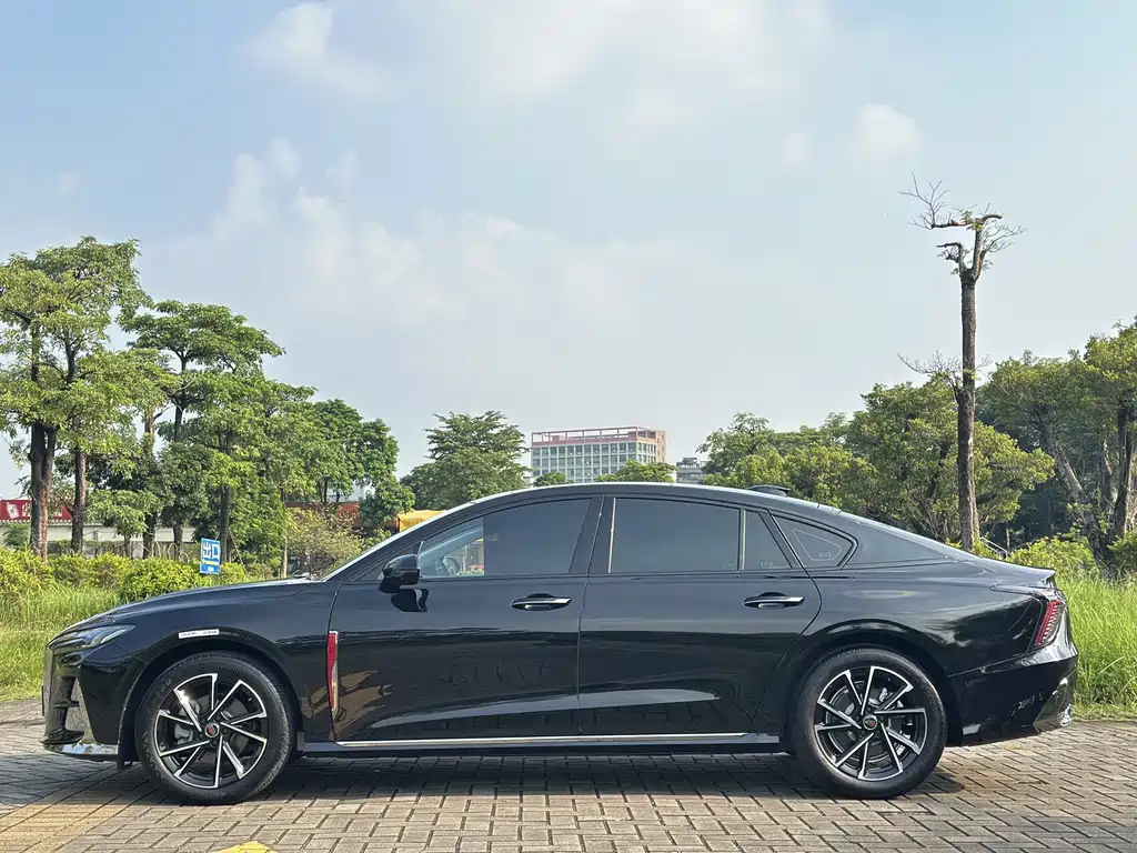 Hongqi Hongqi H6 — миниатюра 10