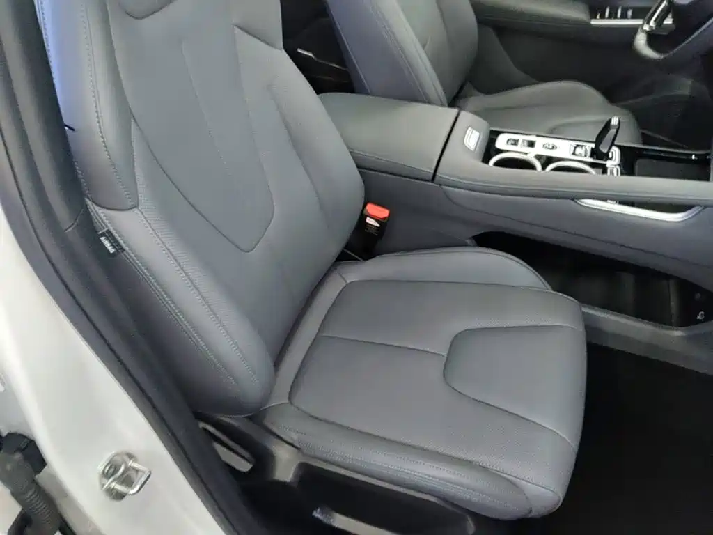 Geely Boyue — миниатюра 25