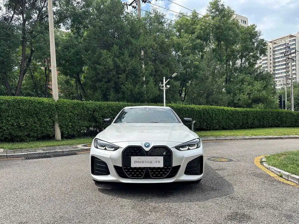 BMW i4 — миниатюра 2