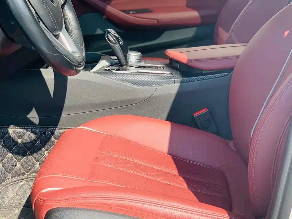 BMW 5 Series — миниатюра 14