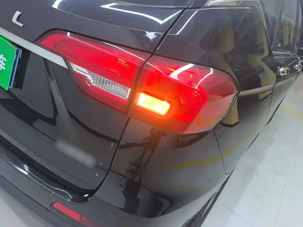 Haval M6 — миниатюра 8