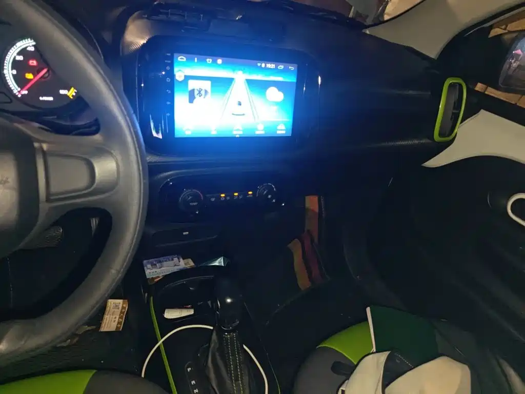 Roewe Clever — миниатюра 14