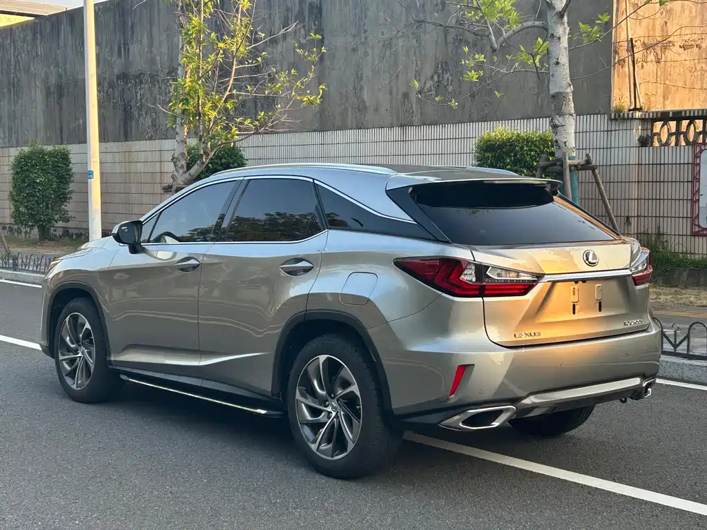 Lexus RX — миниатюра 7