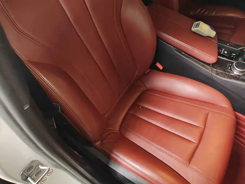 BMW 5 Series — миниатюра 25