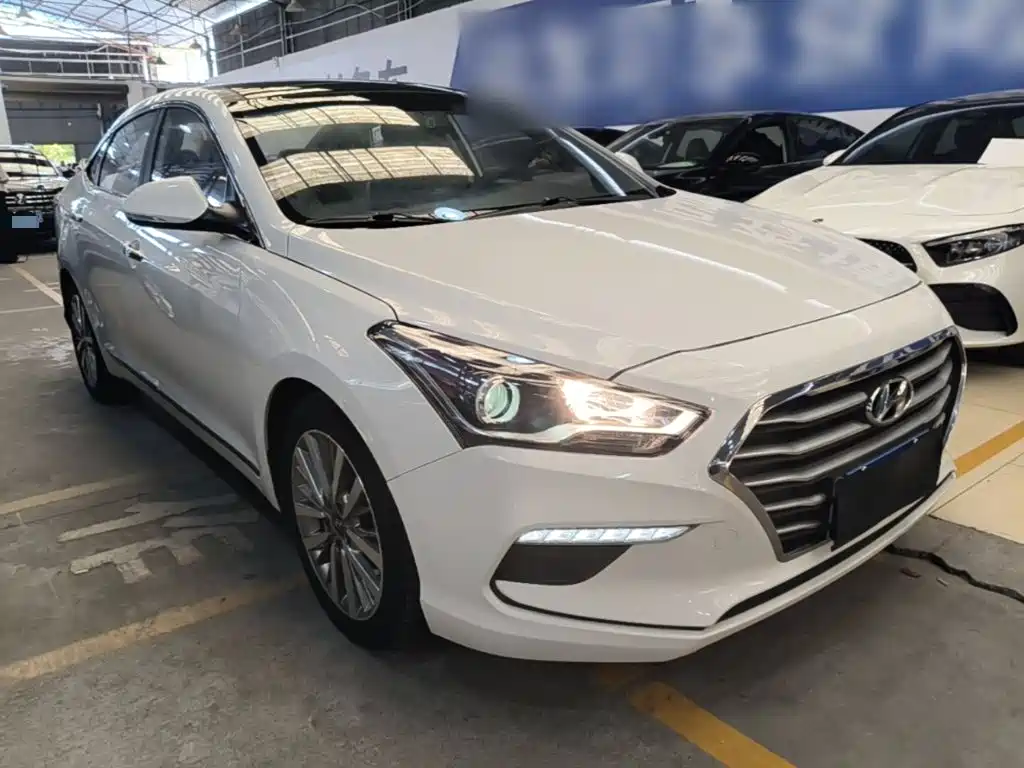 Hyundai Mistra — миниатюра 4