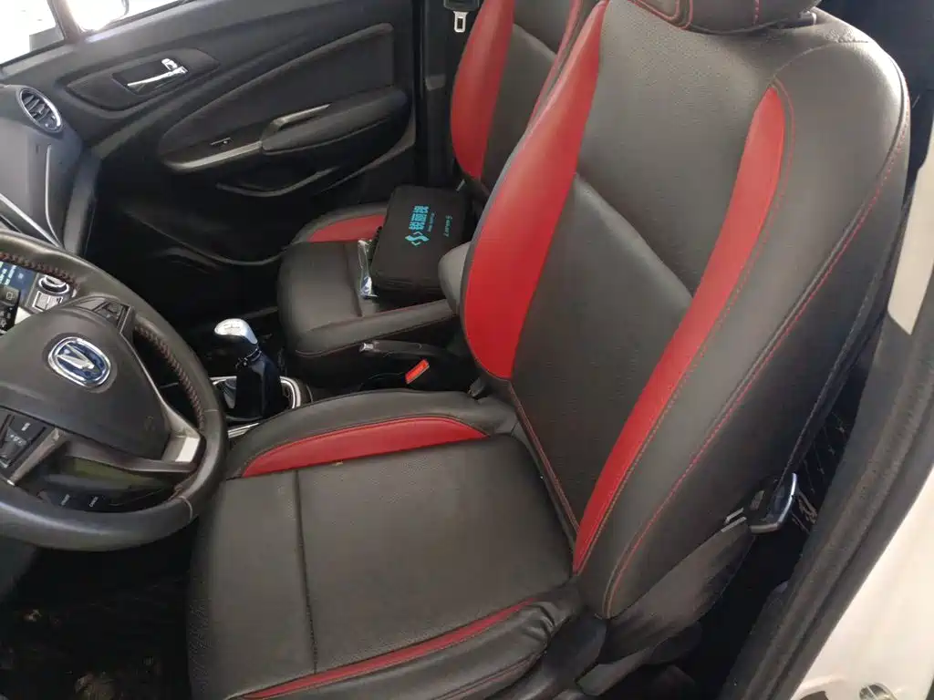 Changan CS15 — миниатюра 11