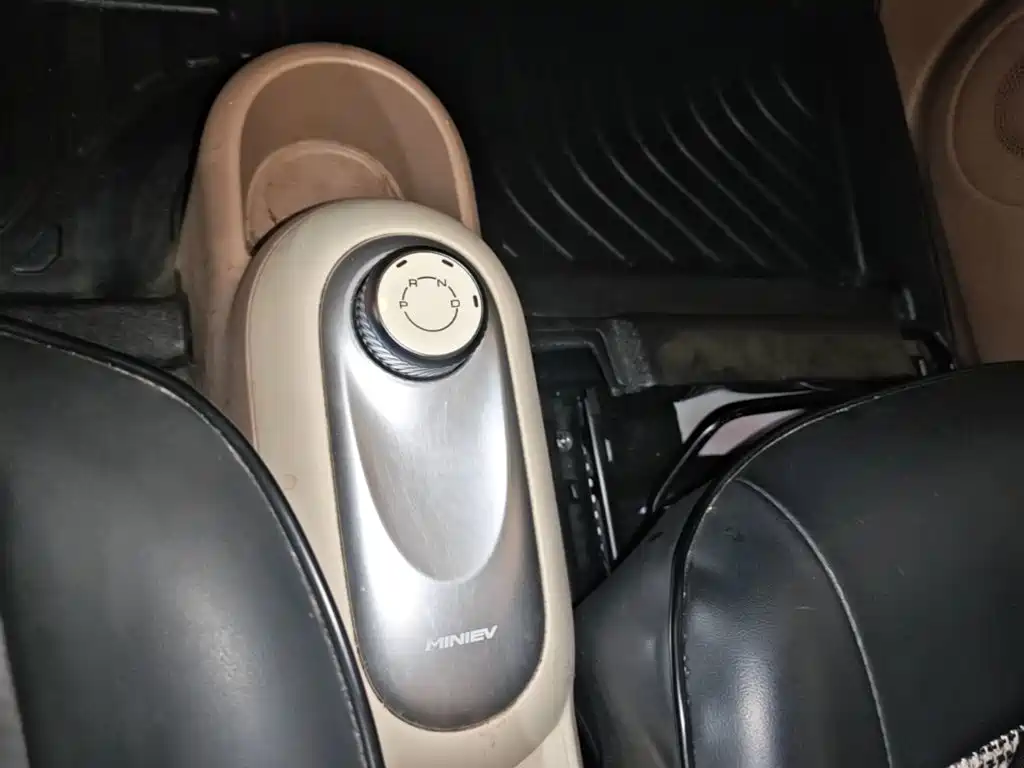 Wuling MINIEV — миниатюра 14
