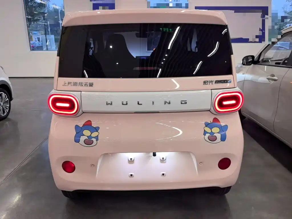 Wuling MINIEV — миниатюра 6