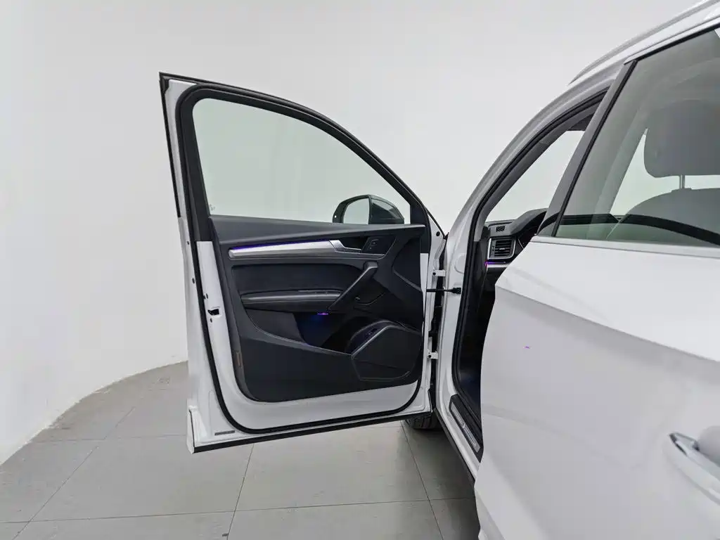 Audi Q5L — миниатюра 8