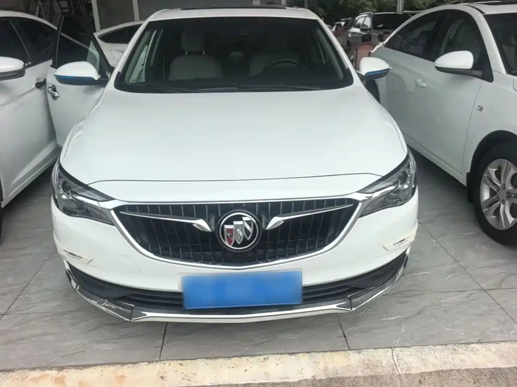Buick Excelle — миниатюра 3