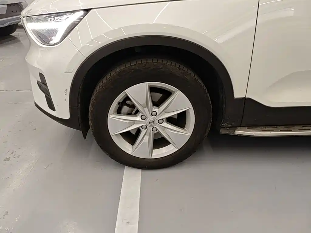 Volvo XC40 — миниатюра 23