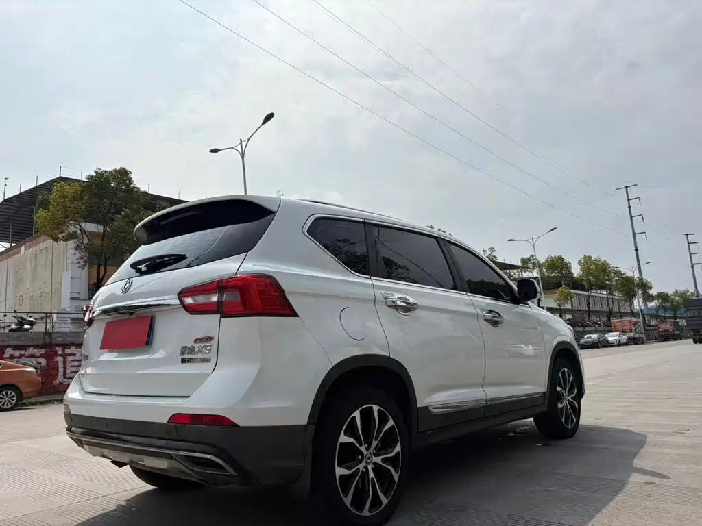 DONGFENG JINGYI X5