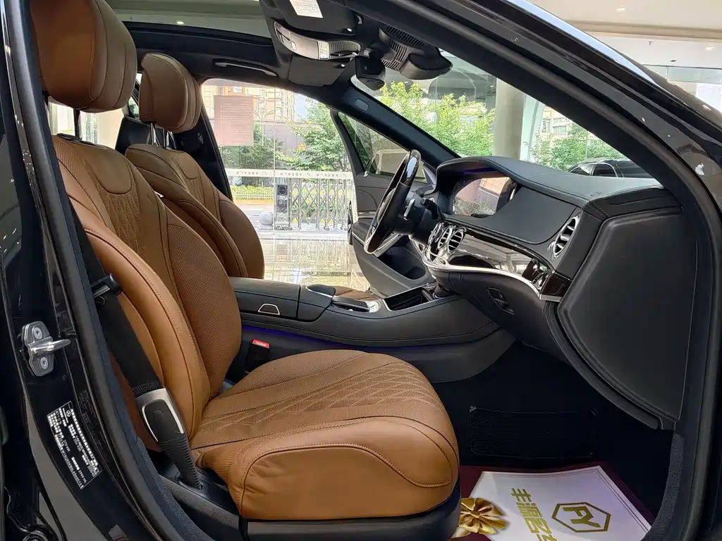 Mercedes-Benz S-Class — миниатюра 8