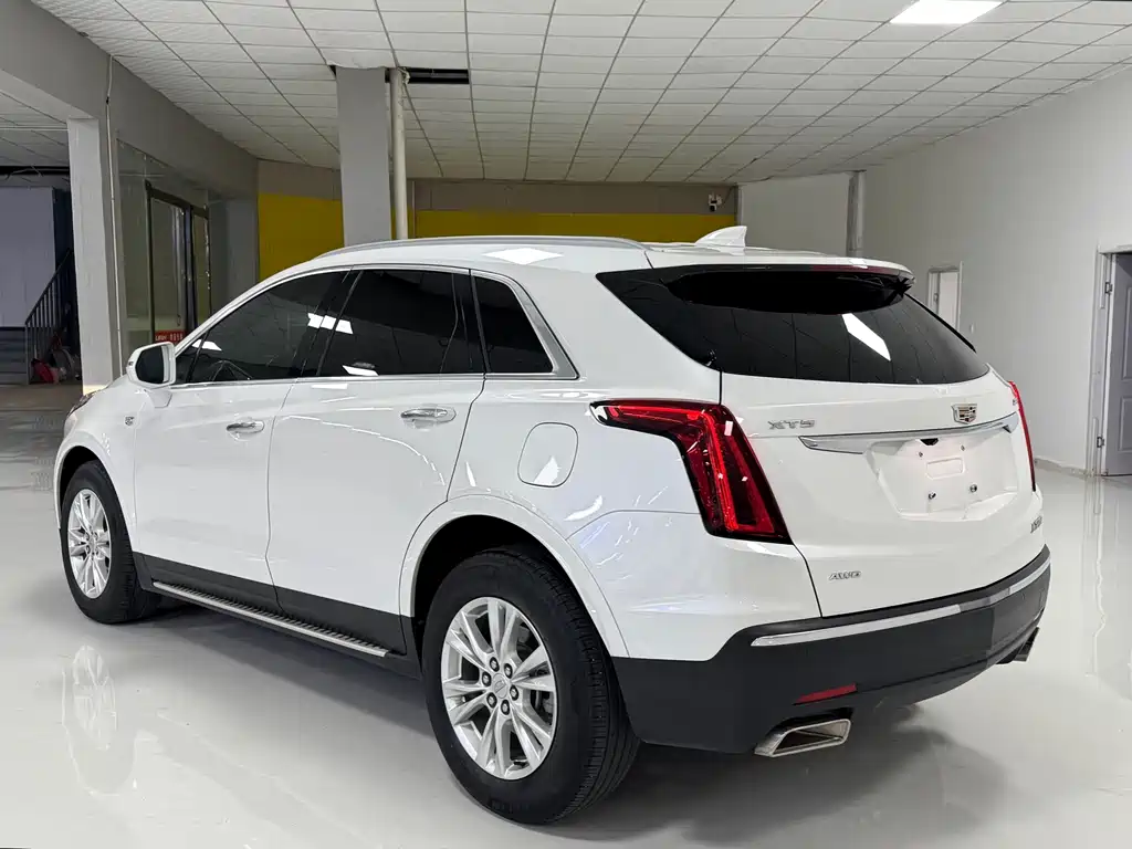 Cadillac XT5 — миниатюра 7