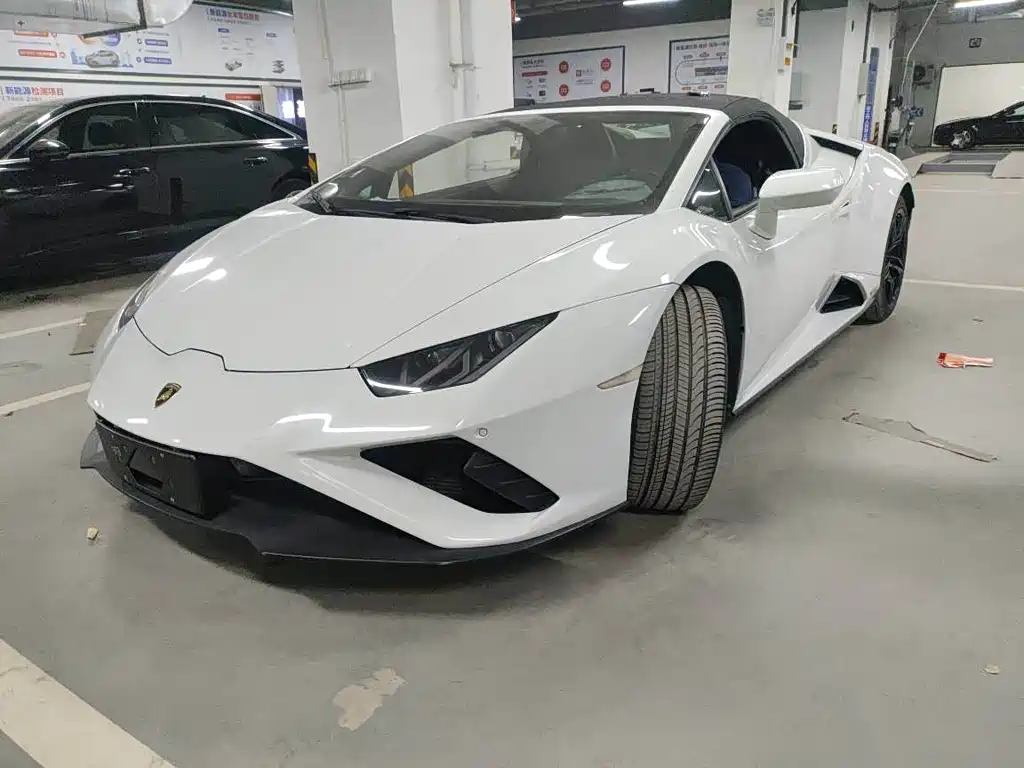 Lamborghini Huracán 2021