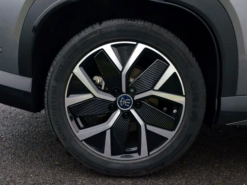 BYD L DM-i — миниатюра 10