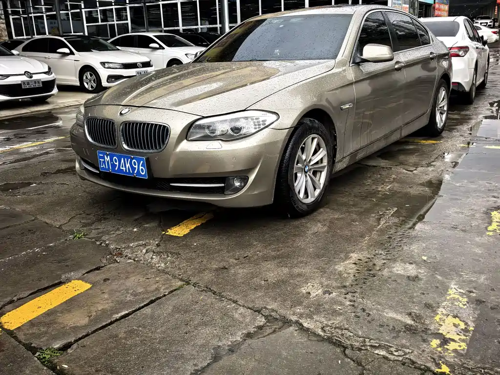 BMW 5 Series 2012