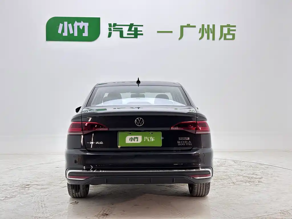 Volkswagen Bora 2023 200TSI DSG PRO