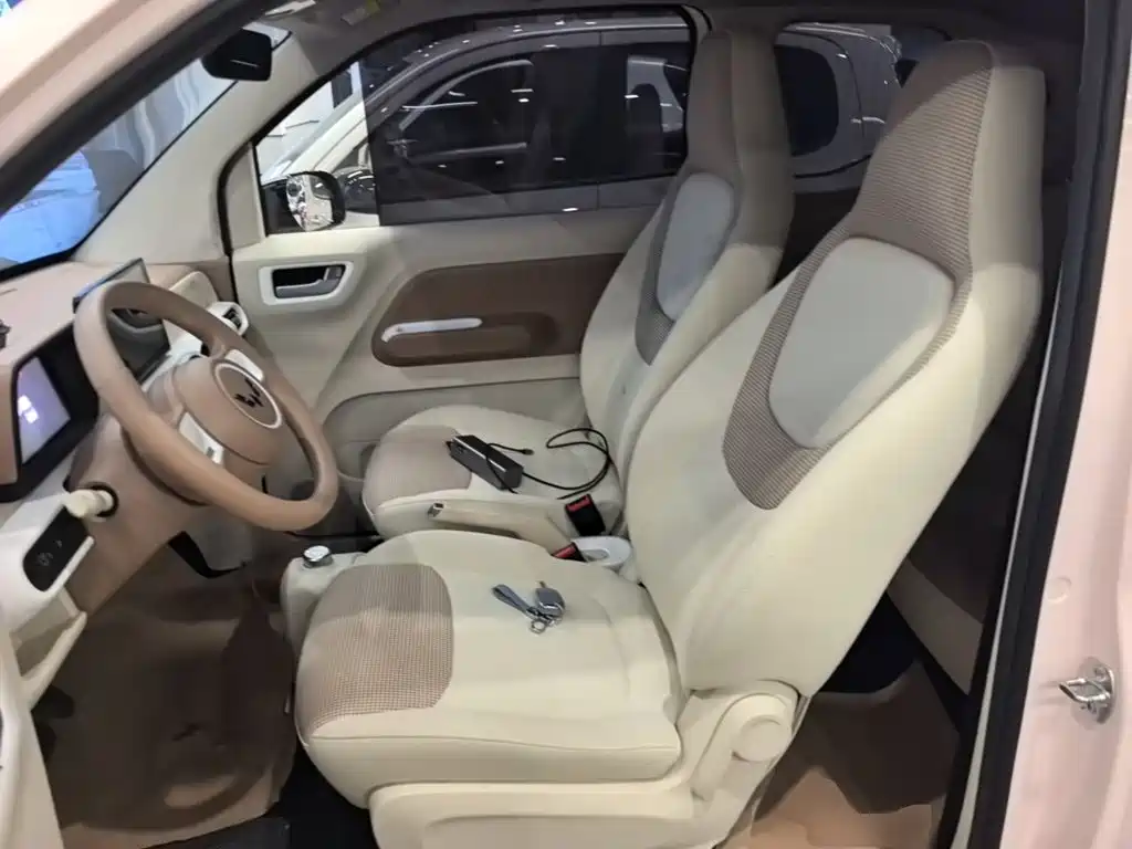 Wuling MINIEV — миниатюра 15