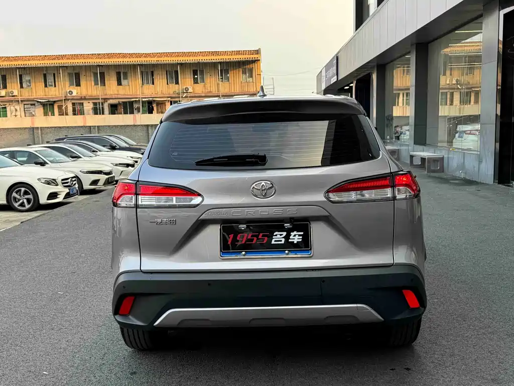 Toyota Corolla Cross — миниатюра 8