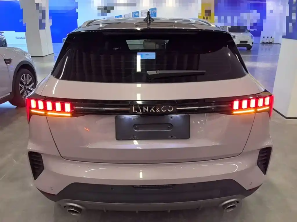 Lynk & Co 06 — миниатюра 6