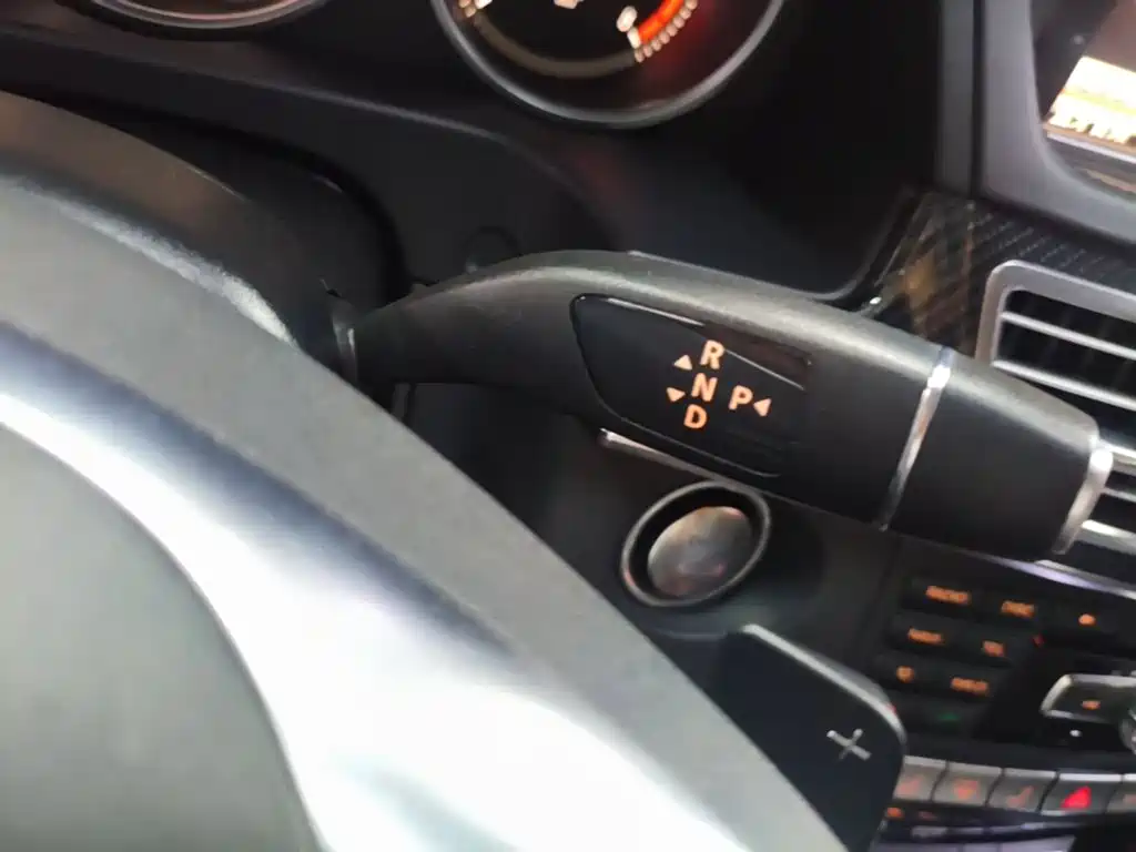 Mercedes-Benz E-Class — миниатюра 14