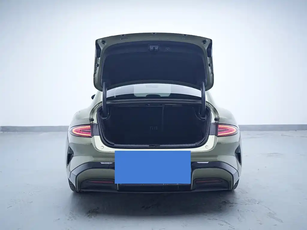 Xiaomi SU7 — миниатюра 8