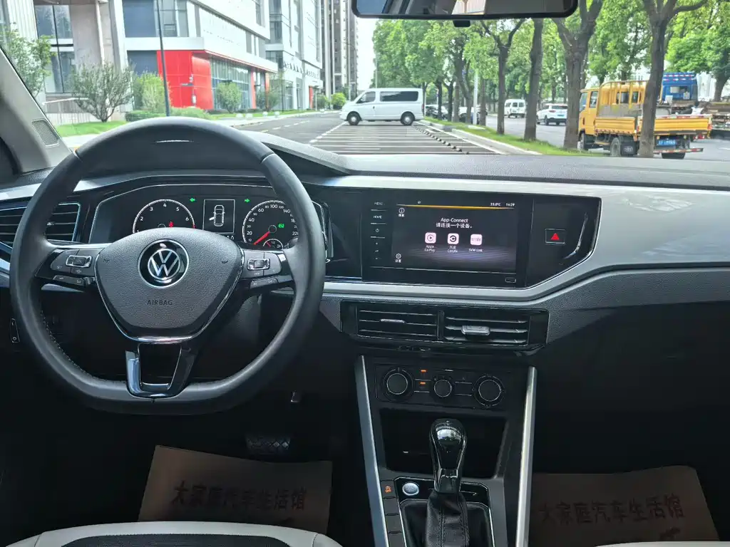 Volkswagen Polo — миниатюра 9