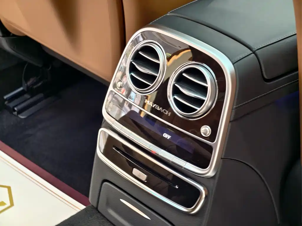 Mercedes-Benz S-Class — миниатюра 12