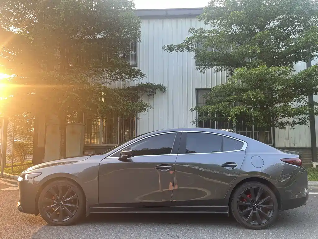 Mazda 3 Axela — миниатюра 12