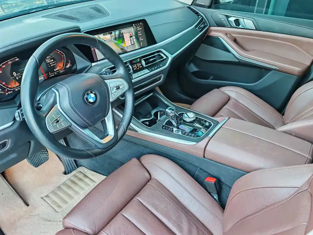 BMW X7 — миниатюра 11