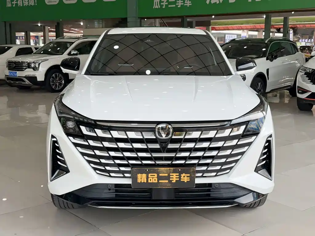 Changan UNI-Z New Energy — миниатюра 2