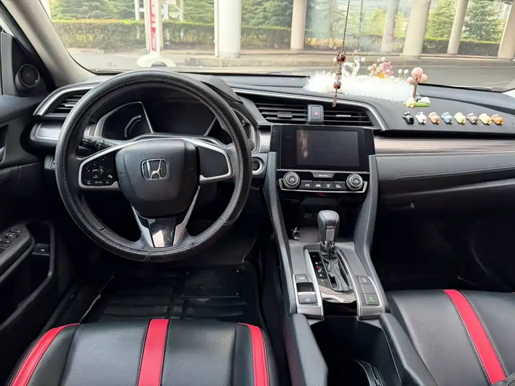 Honda Civic — миниатюра 12